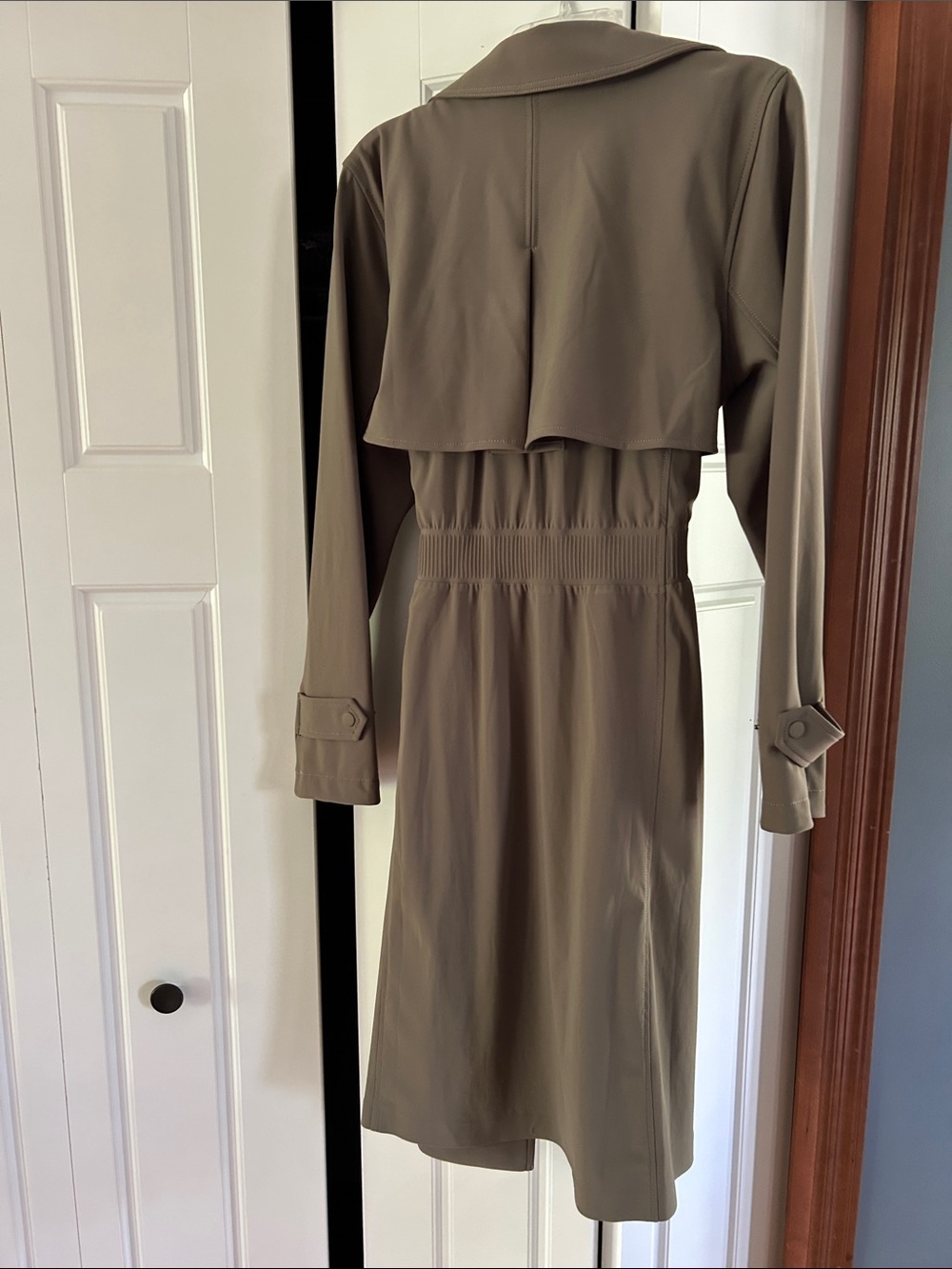 Athleta Olive Green Lightweight Trench Coat with Tie Waist - Picture 4 of 4